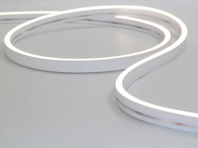 Néon flexible LED RGB 1018 – éclairage latéral